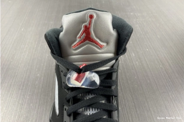 AIR JORDAN METALLIC BLACK (2016) 5 845035-003 0630